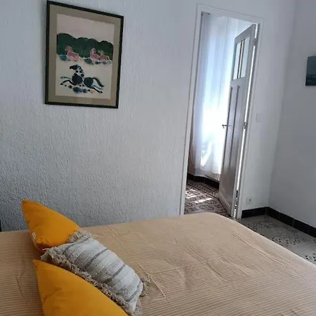 Nid Douillet Dans Un Ecrin De Verdure Toulon